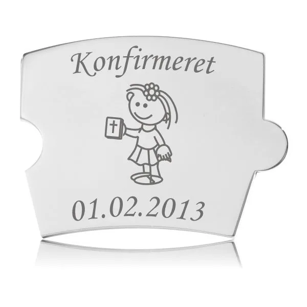 Memozz Spin konfirmationsbrik, pige med kjole, diadem og bog, laser graveret på skinnende rustfrit stål til mindetavle. Detaljeret og personlig.