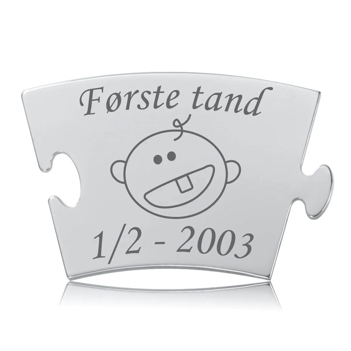 Memozz Classic brik "Første tand" i poleret rustfrit stål med gravering af babyansigt og tand