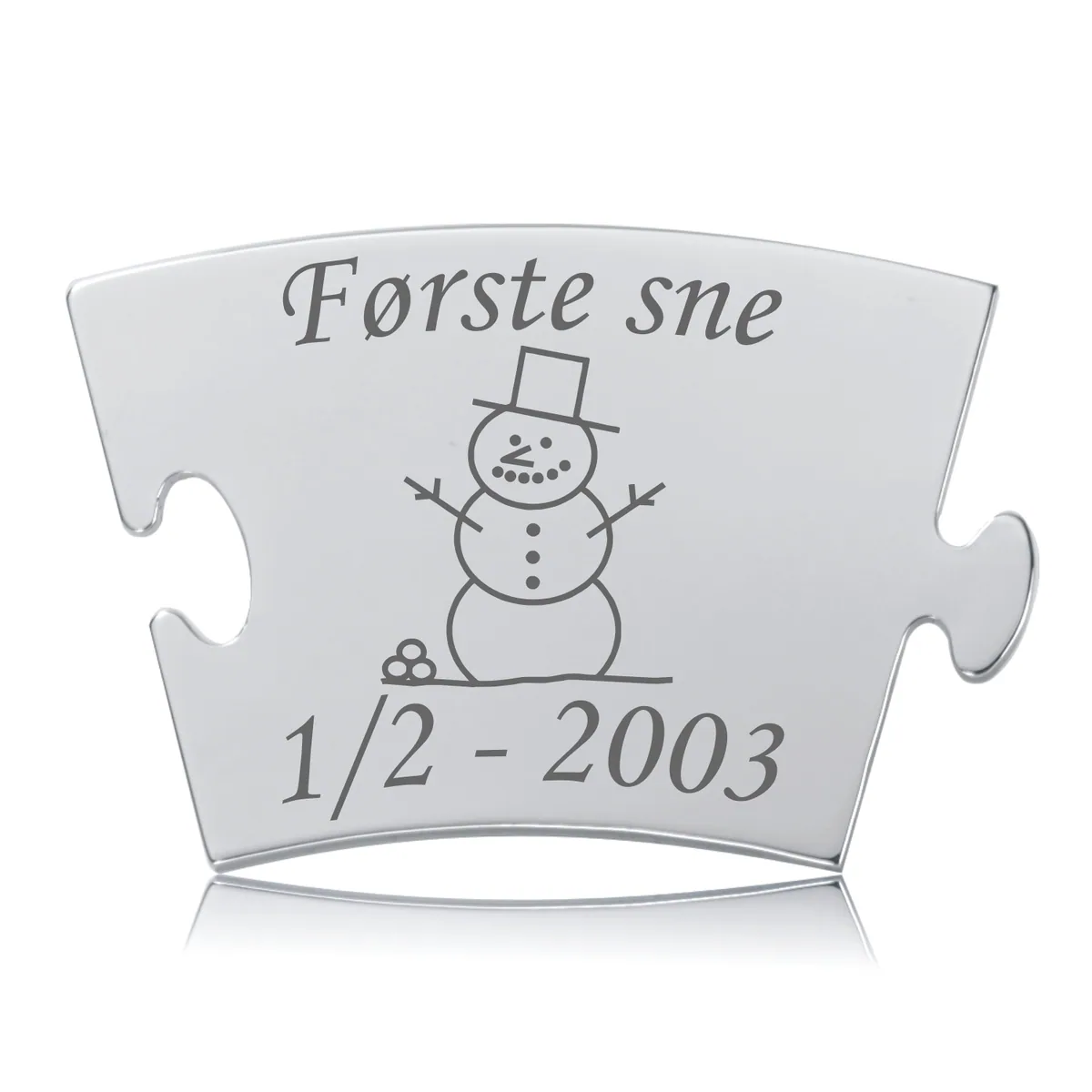 Memozz Classic mindebrik "Første sne" i poleret rustfrit stål med gravering af snemand